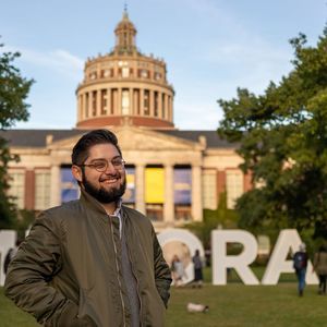 Meet your Posher, Luis